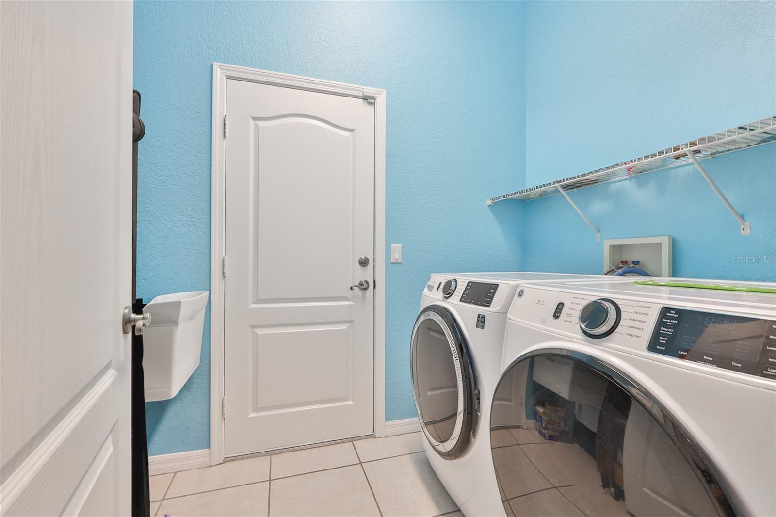 1050 REGAL MANOR WAY — photo 23
