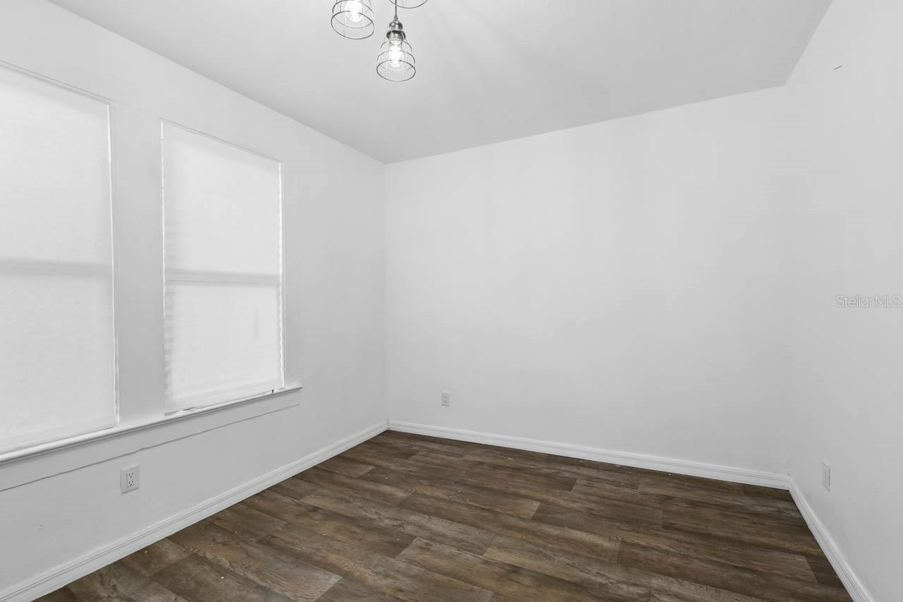 1305 E 17TH AVE — photo 25