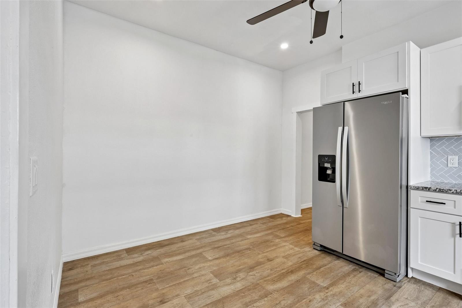 1305 E 17TH AVE — photo 8