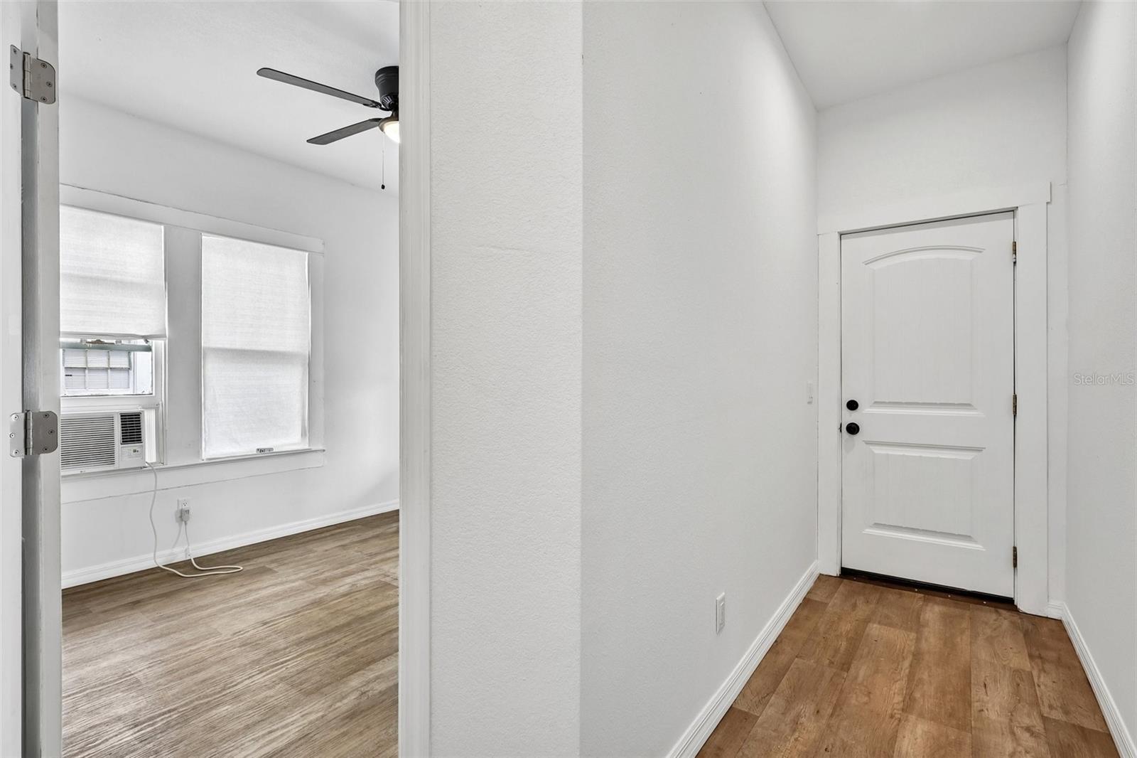 1305 E 17TH AVE — photo 10