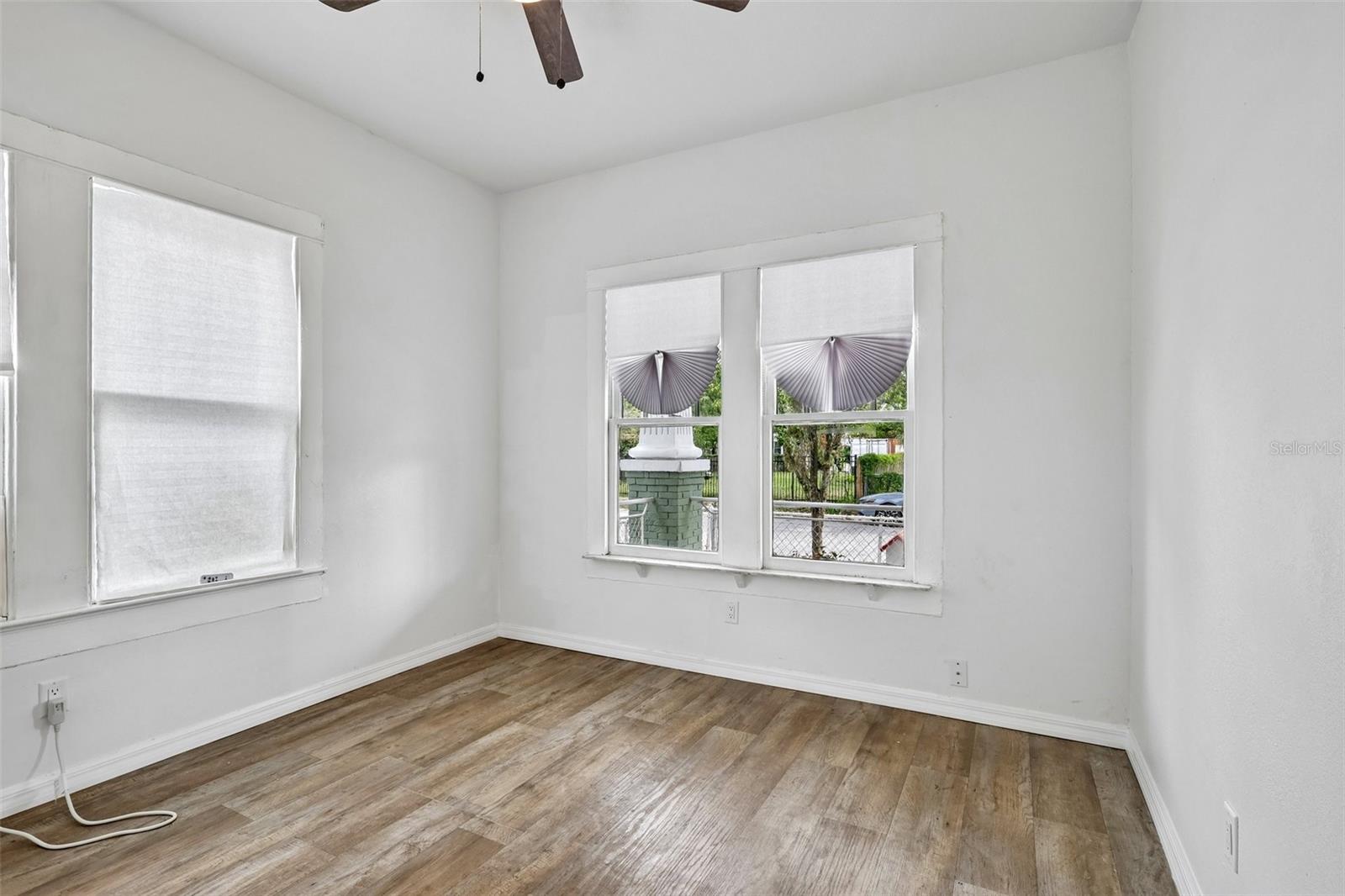 1305 E 17TH AVE — photo 11