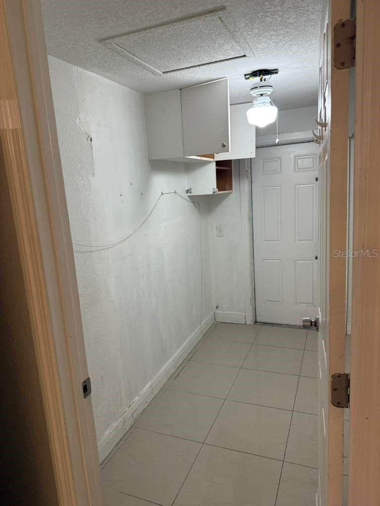8518 WOODLAKE DR — photo 28
