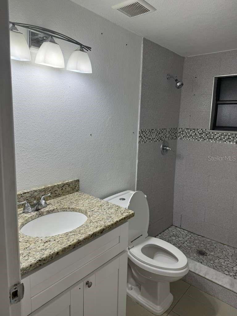 8518 WOODLAKE DR — photo 23