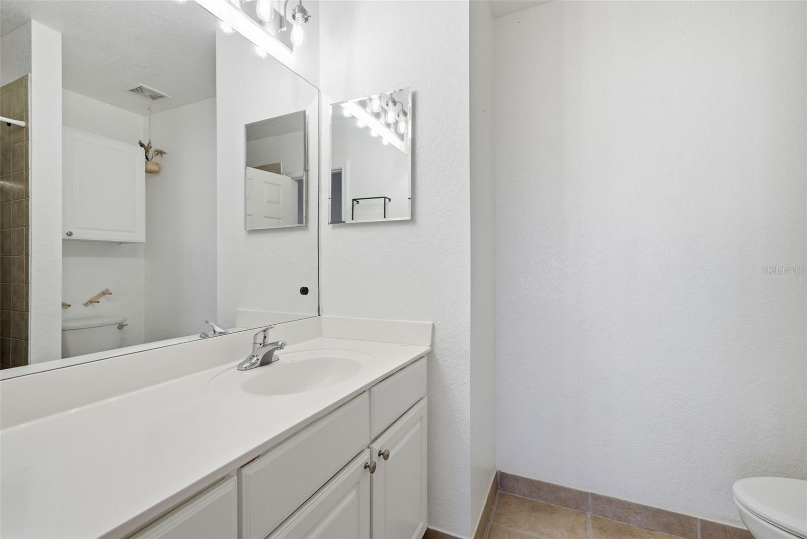 113 GRAND BEACH PL — photo 28