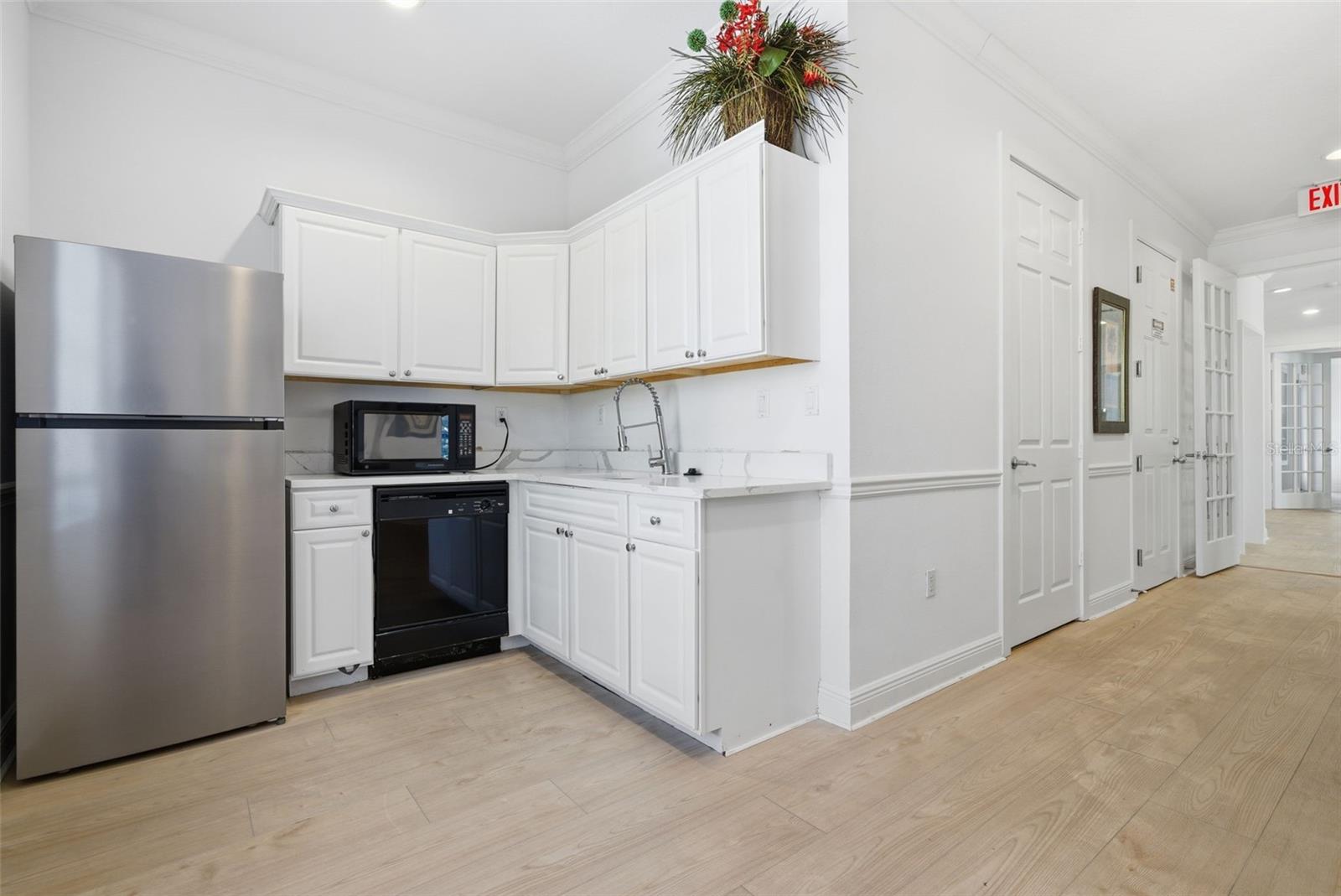 113 GRAND BEACH PL — photo 38