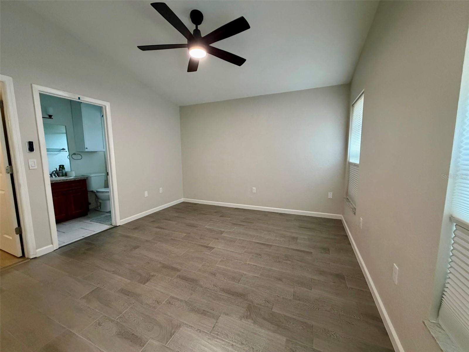 7242 ASHMORE DR — photo 8
