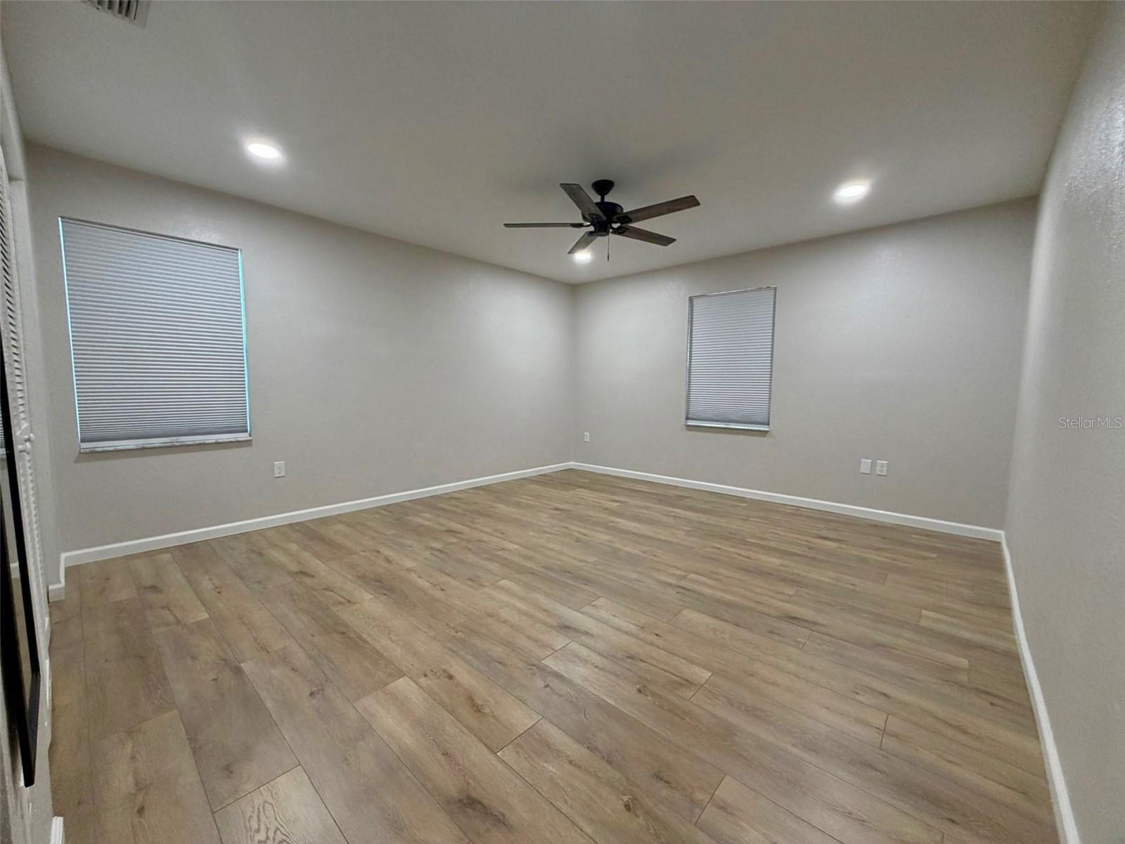 7242 ASHMORE DR — photo 11