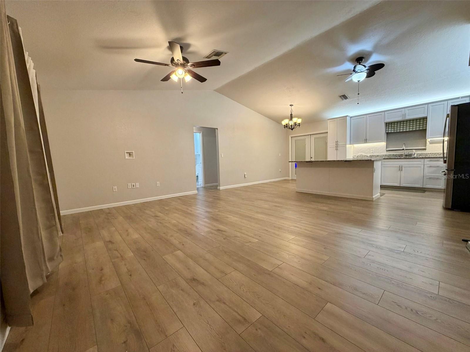 7242 ASHMORE DR — photo 15