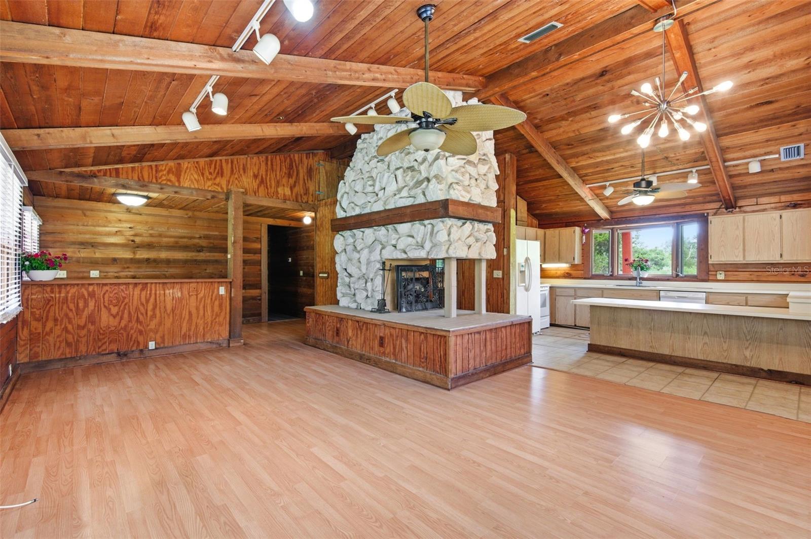 6409 CHISWICK CT — photo 18