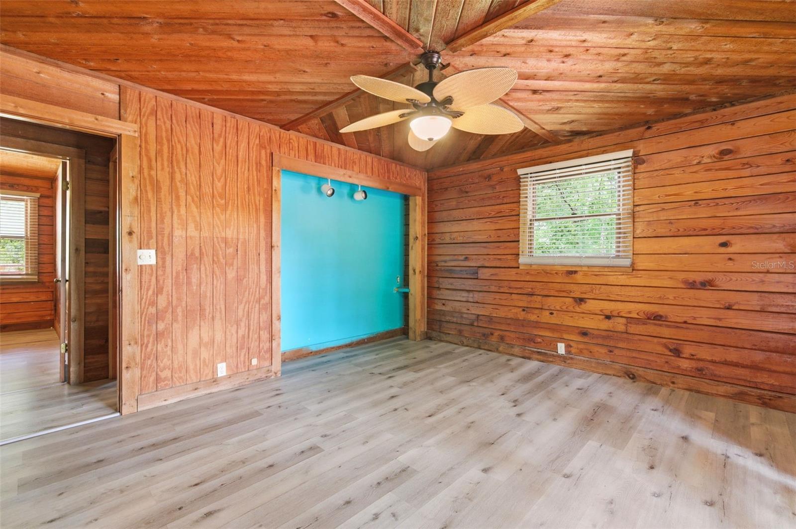 6409 CHISWICK CT — photo 33