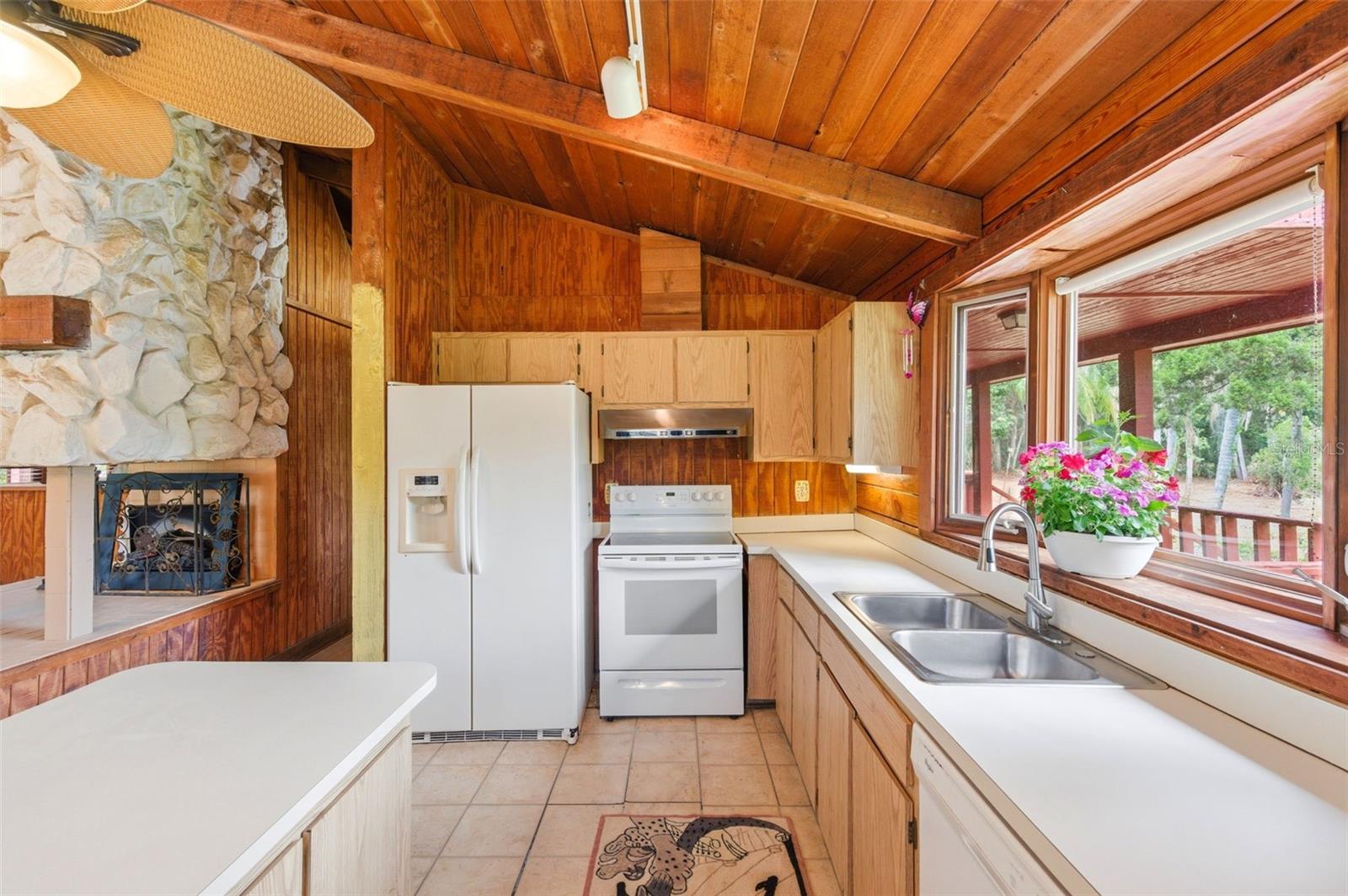 6409 CHISWICK CT — photo 24