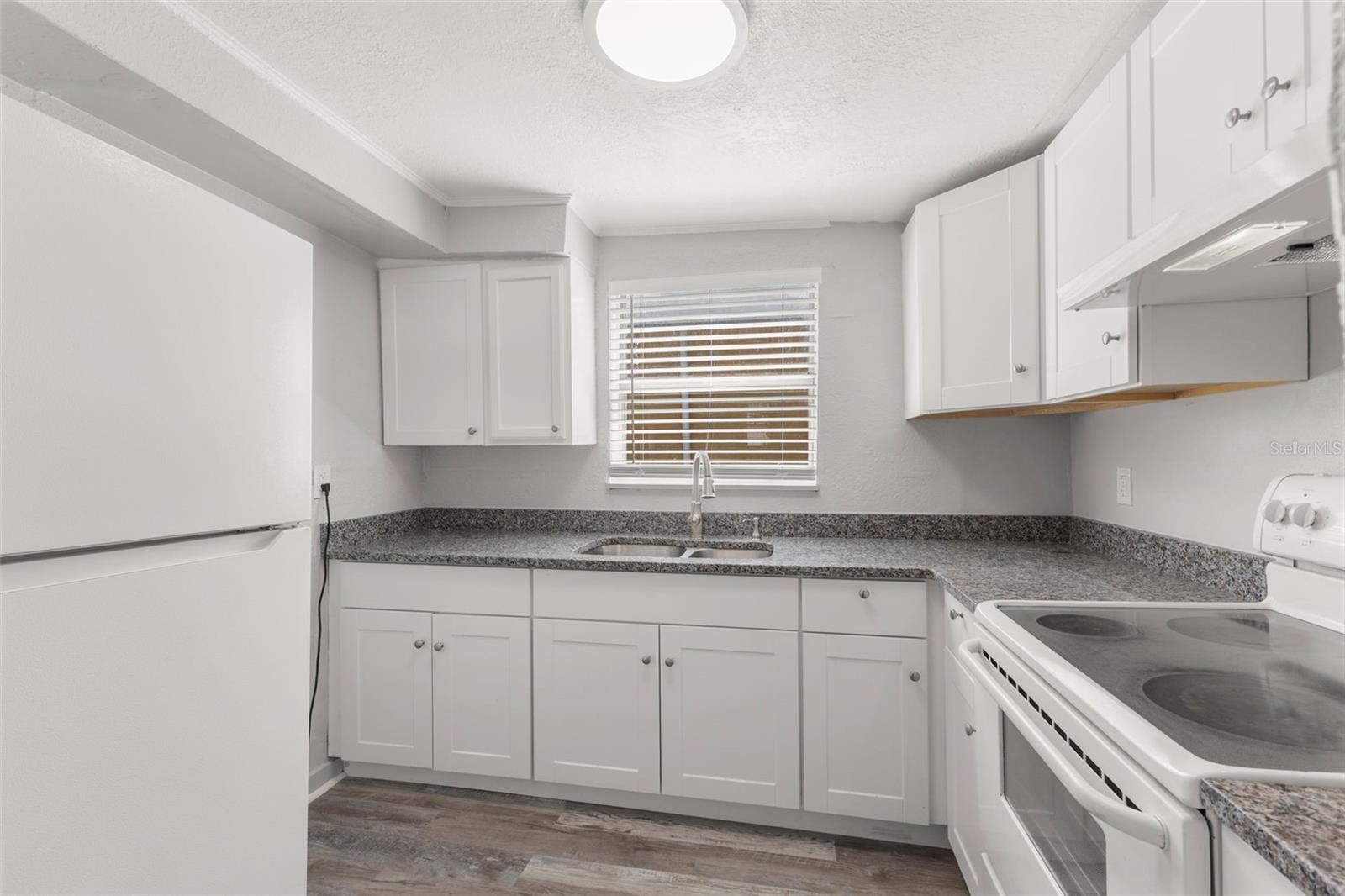 1015 METTO ST — photo 14