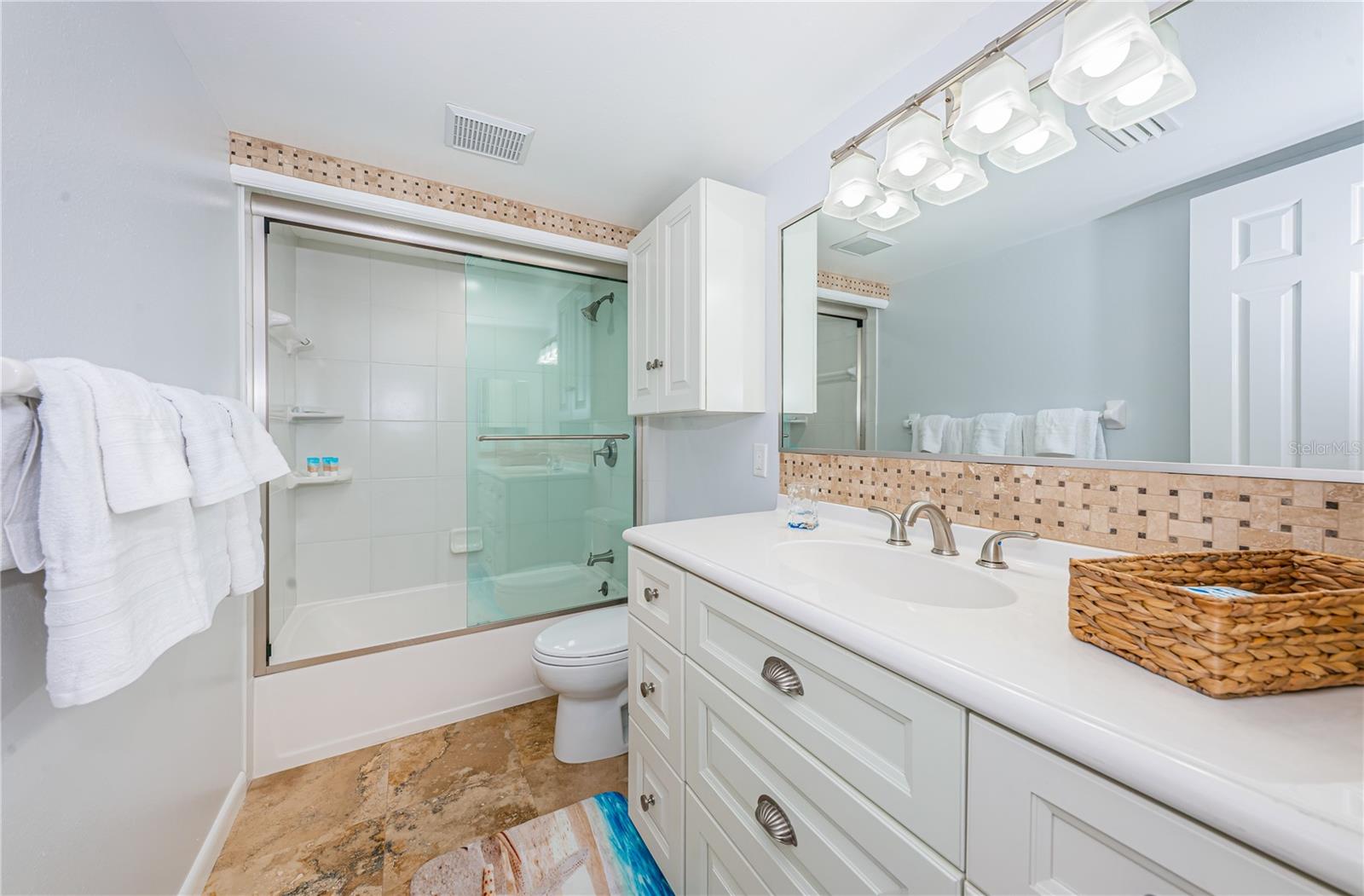 8432 W GULF BLVD #Jellyfish — photo 43
