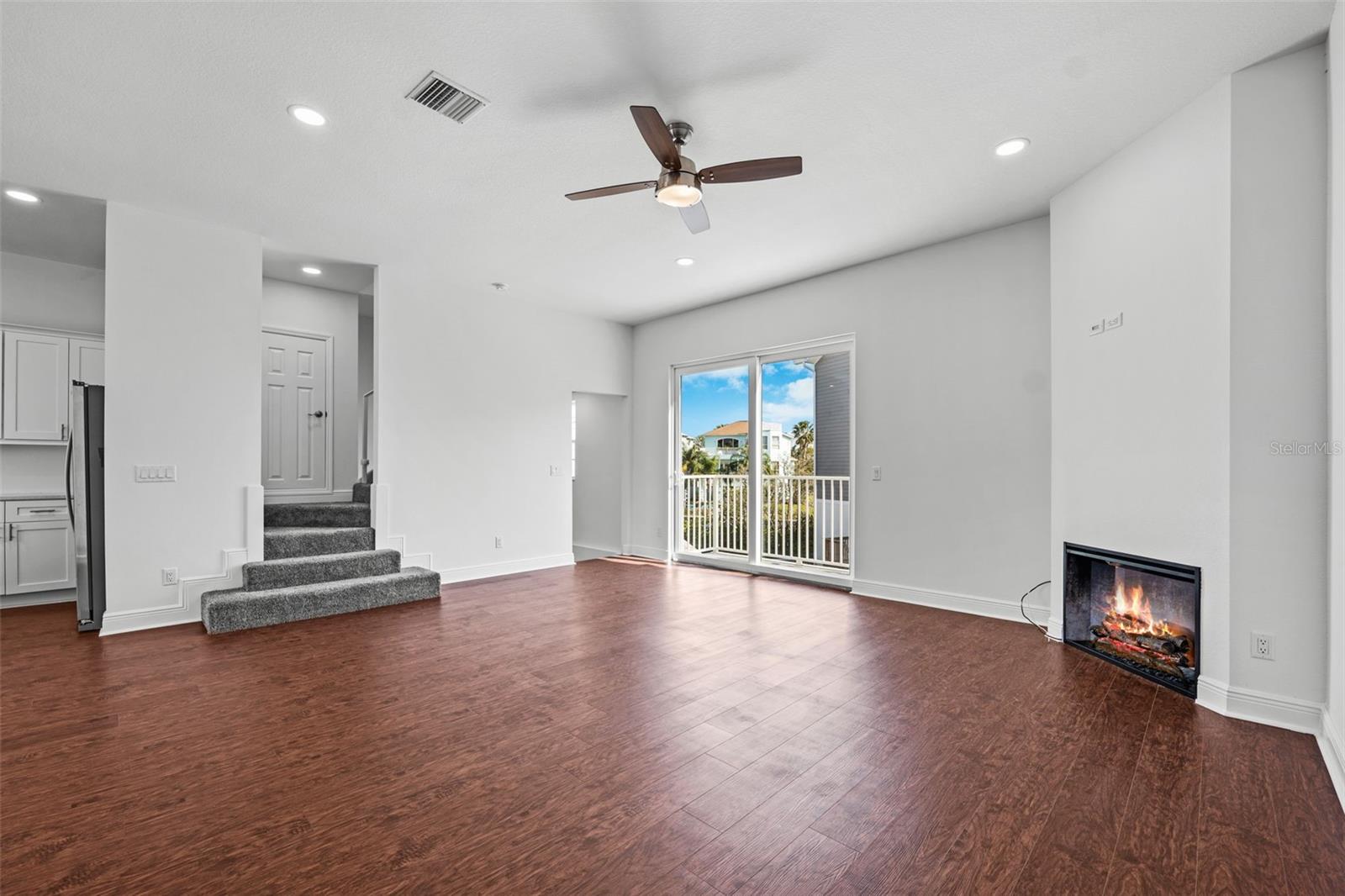 5728 BISCAYNE CT — photo 8