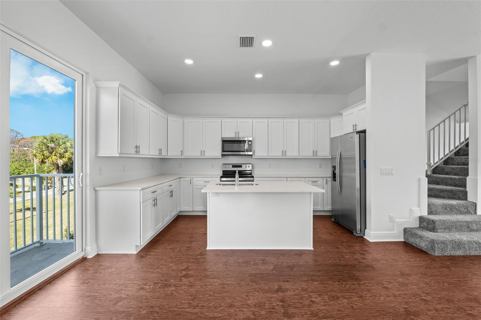 5728 BISCAYNE CT — photo 4