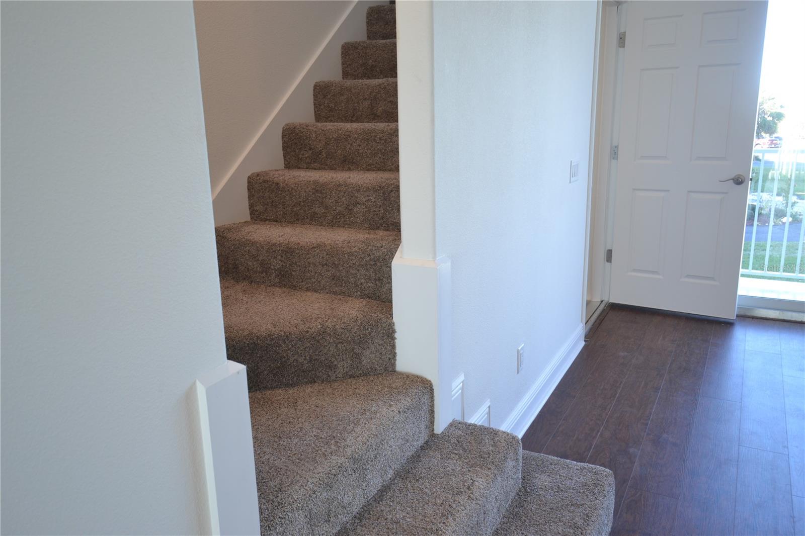 5728 BISCAYNE CT — photo 32