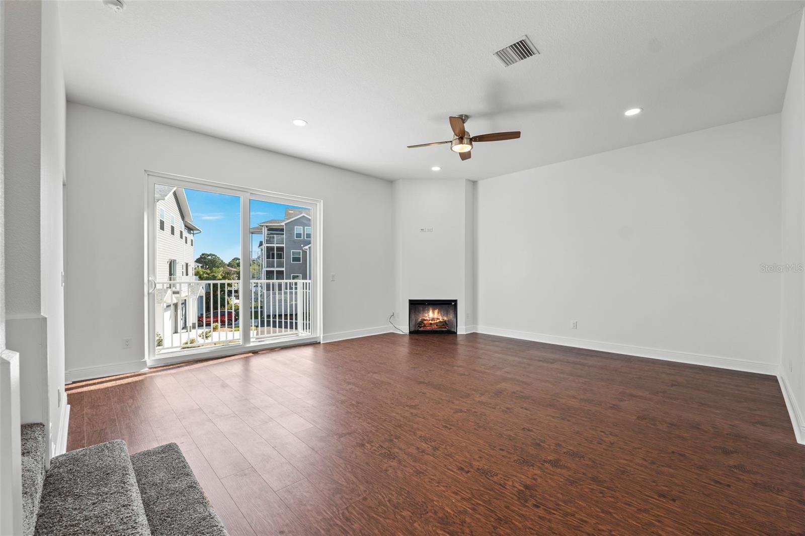 5728 BISCAYNE CT — photo 6