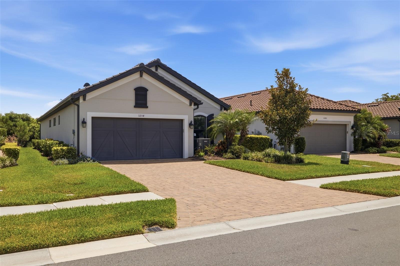 3254 FRANCOA DR — photo 2