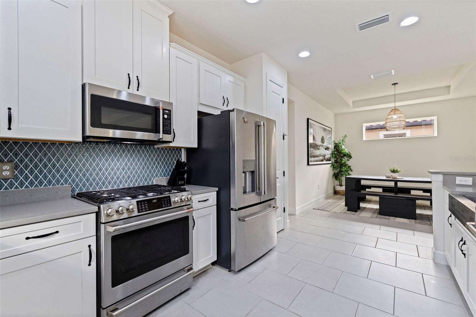 3254 FRANCOA DR — photo 17