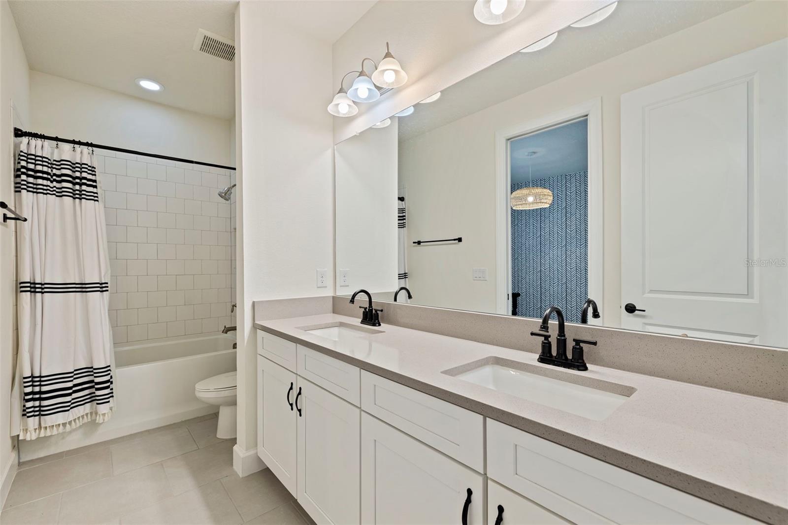 3254 FRANCOA DR — photo 29