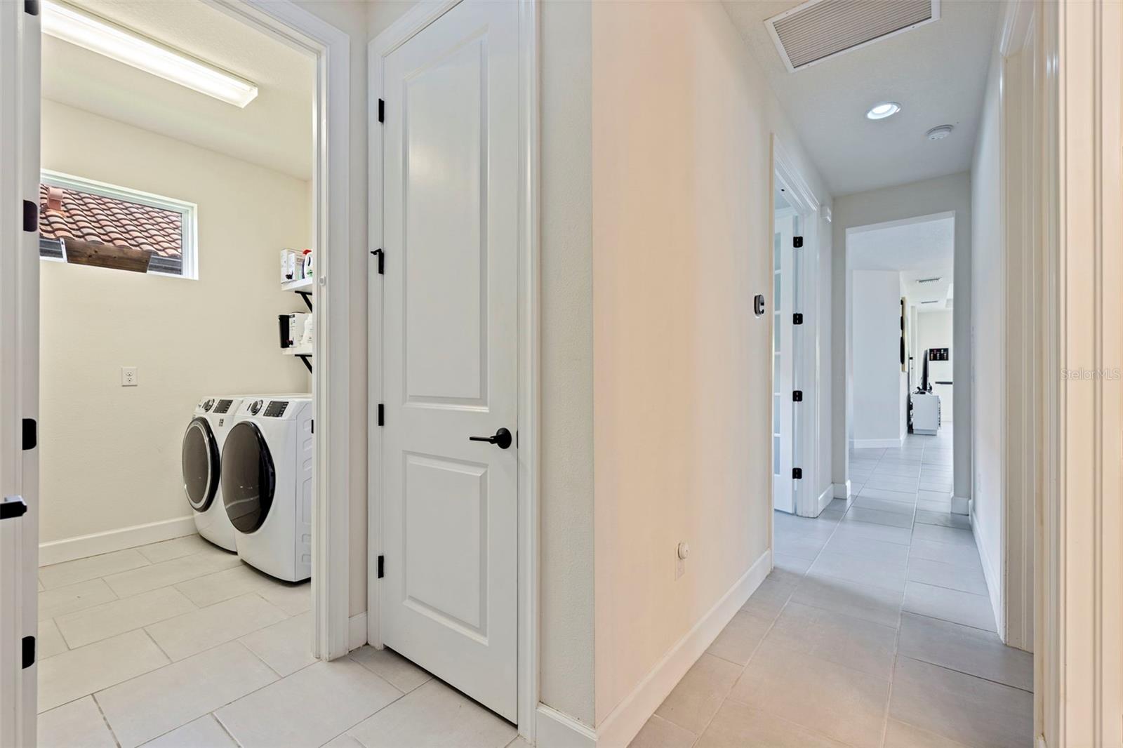 3254 FRANCOA DR — photo 31