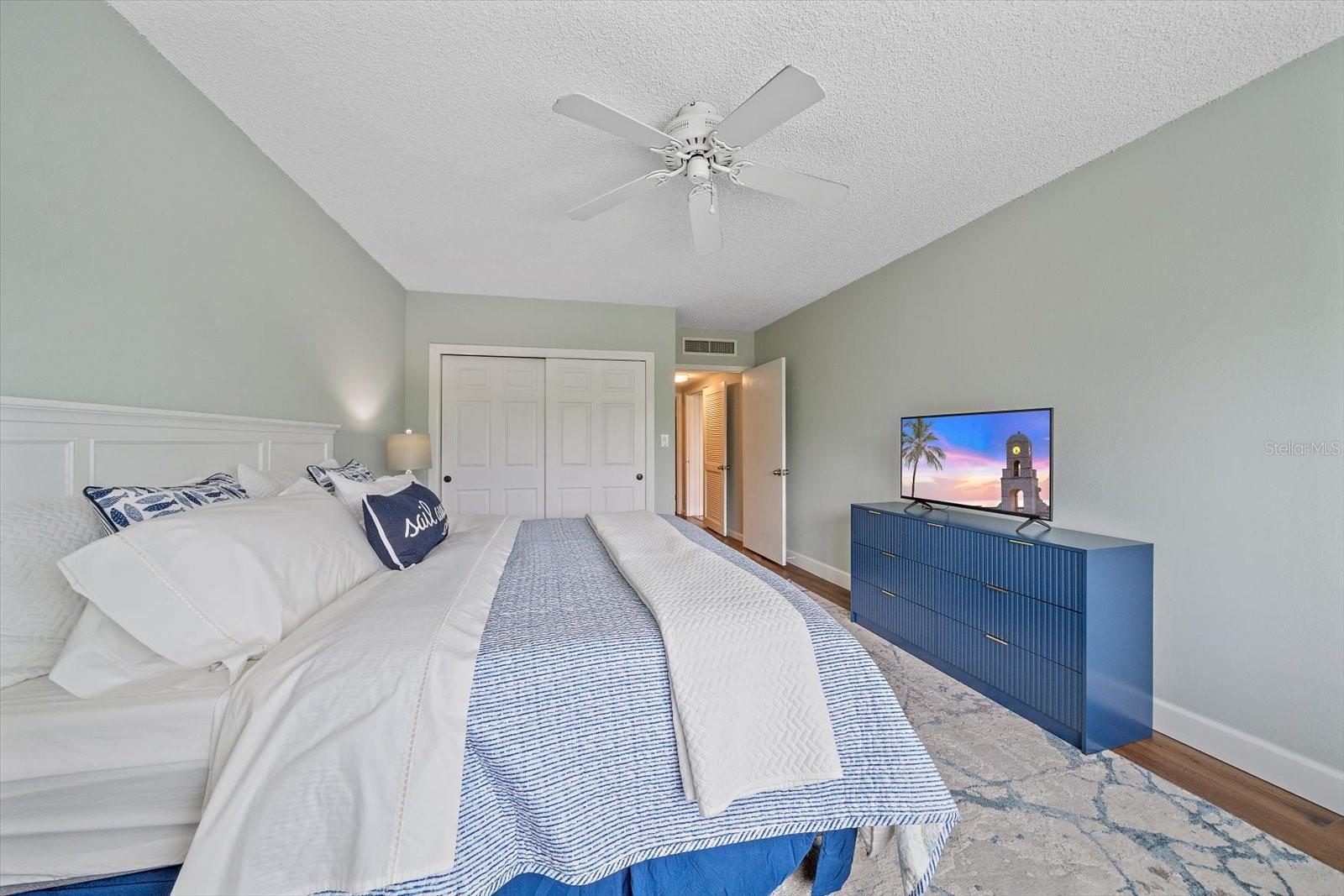 100 SANDS POINT RD #303 — photo 20