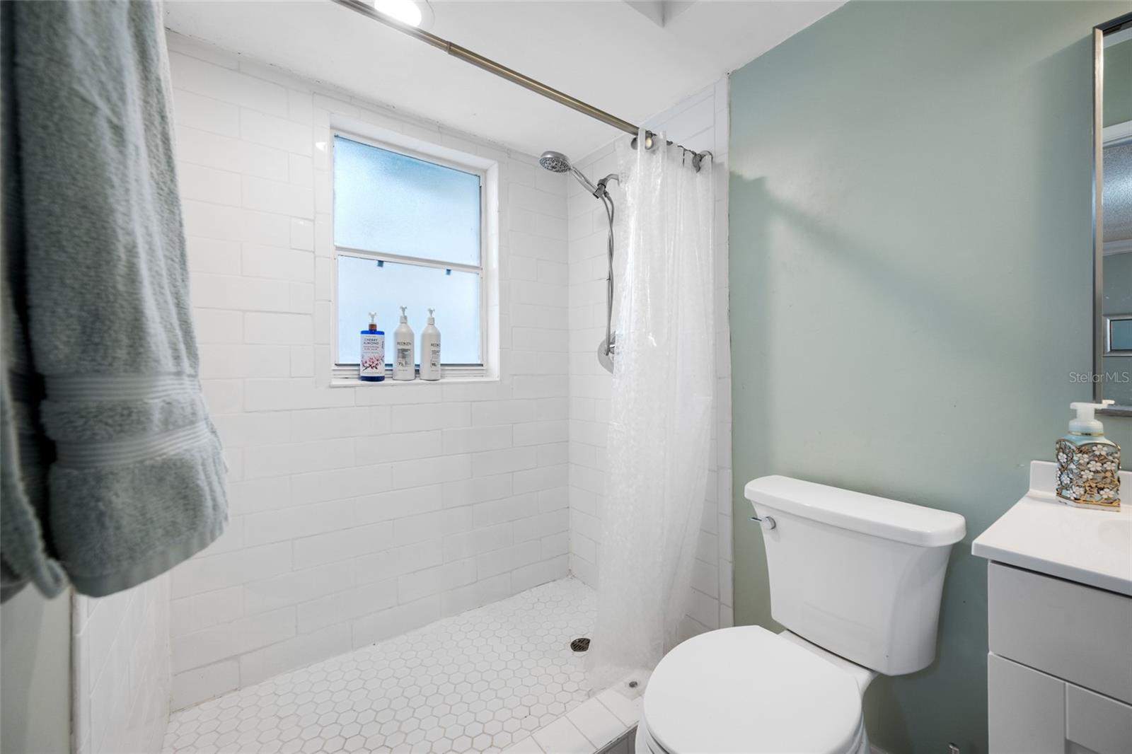 7128 64TH WAY N — photo 33