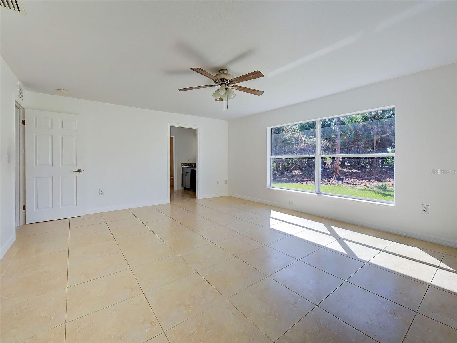 1115 URMEY LN — photo 12