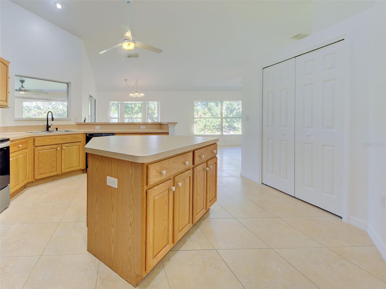 1115 URMEY LN — photo 24