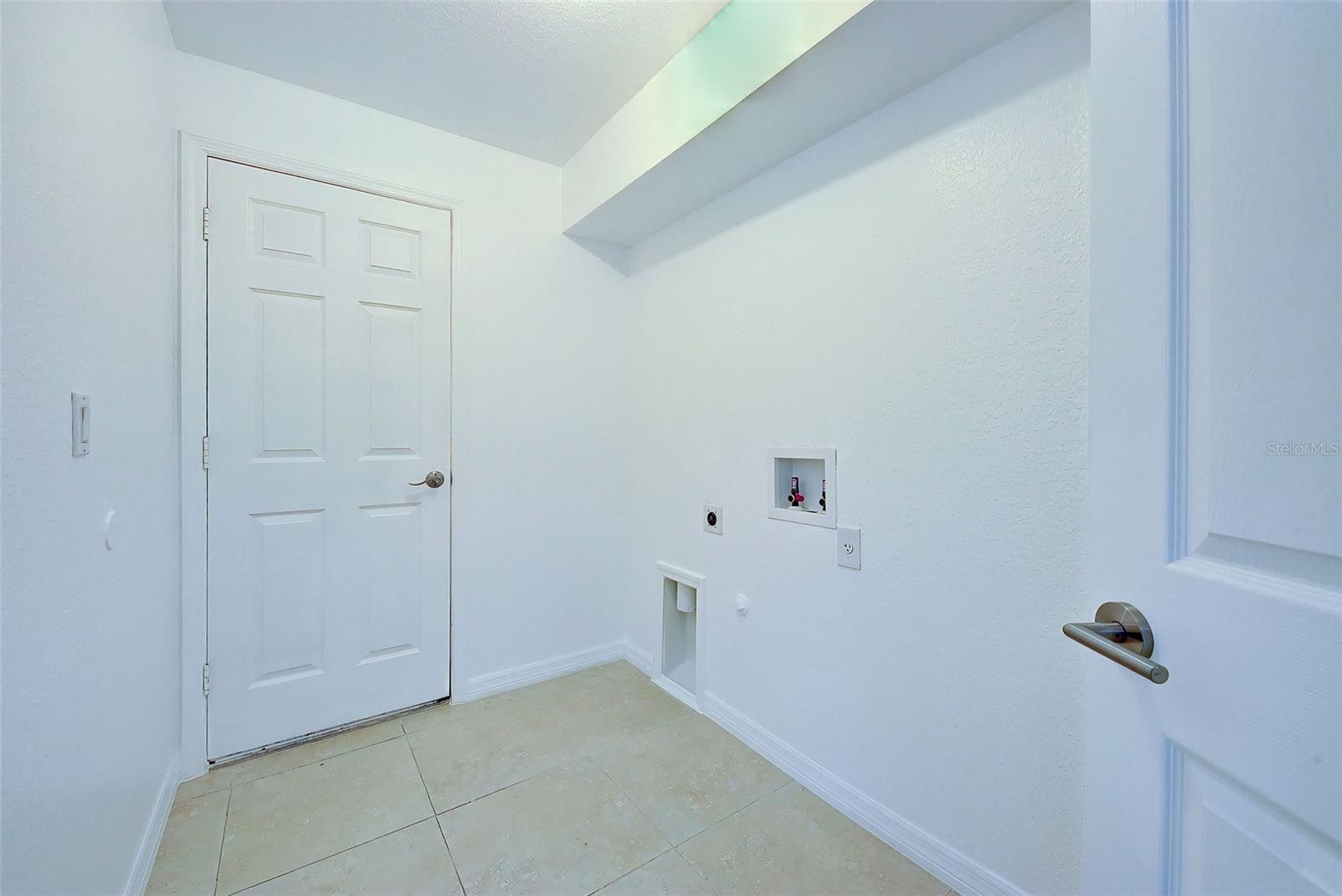 1115 URMEY LN — photo 43