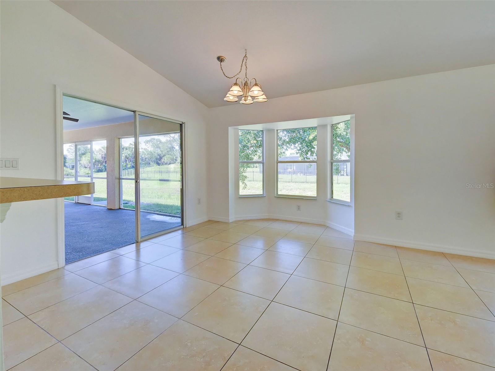 1115 URMEY LN — photo 32