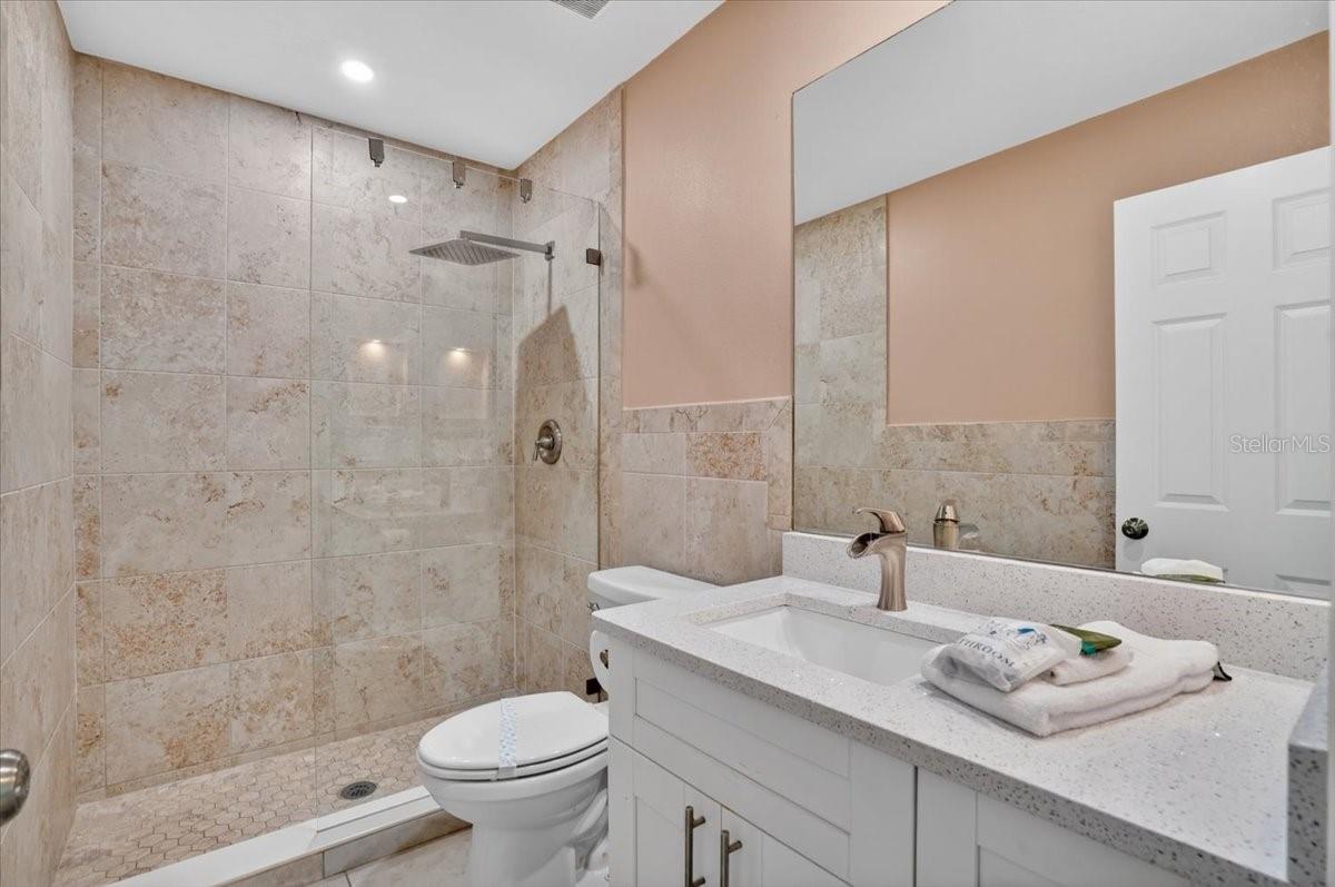 3303 6TH AVE #B — photo 24