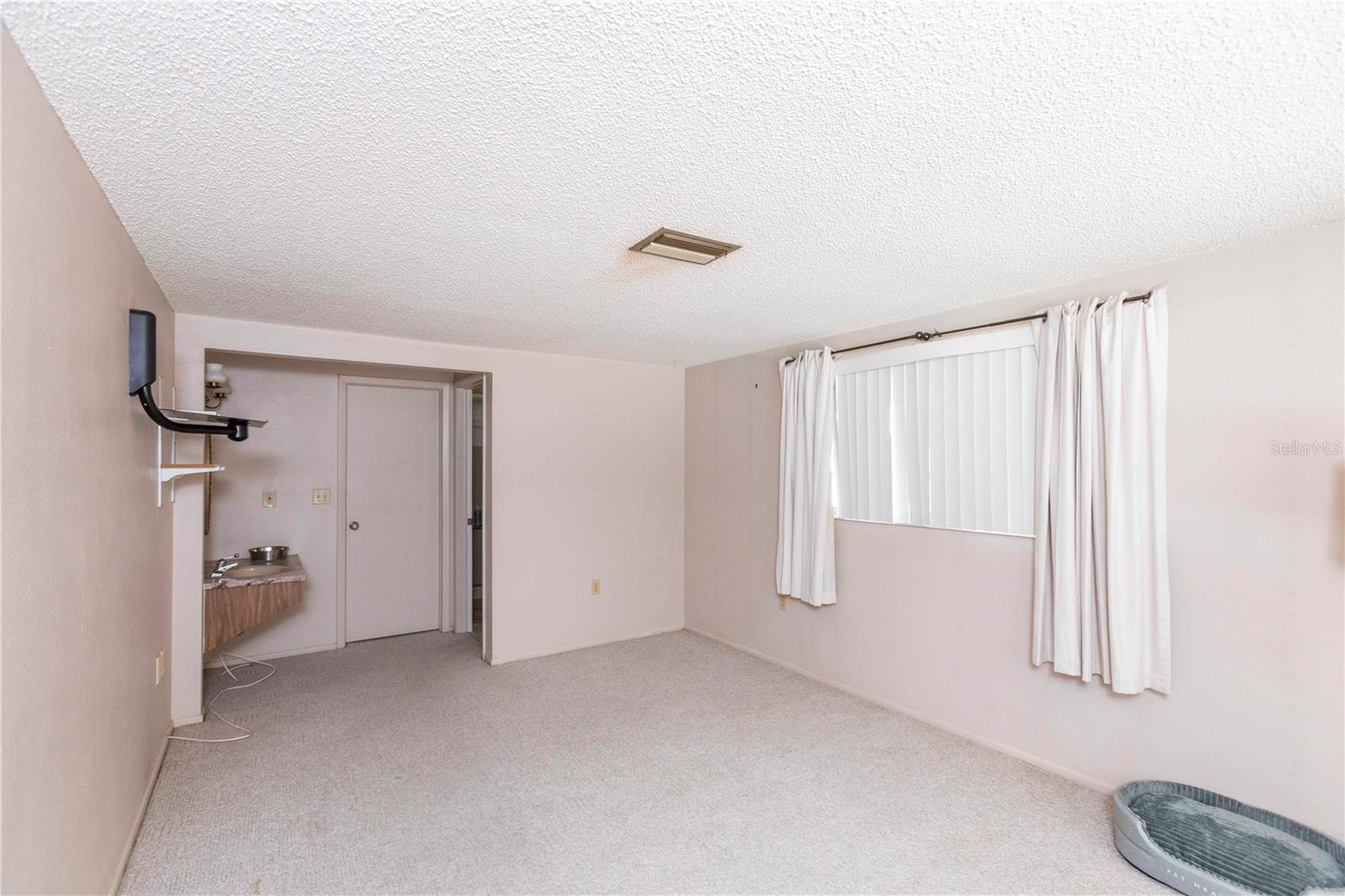 12101 LONGSTRAP LN — photo 15