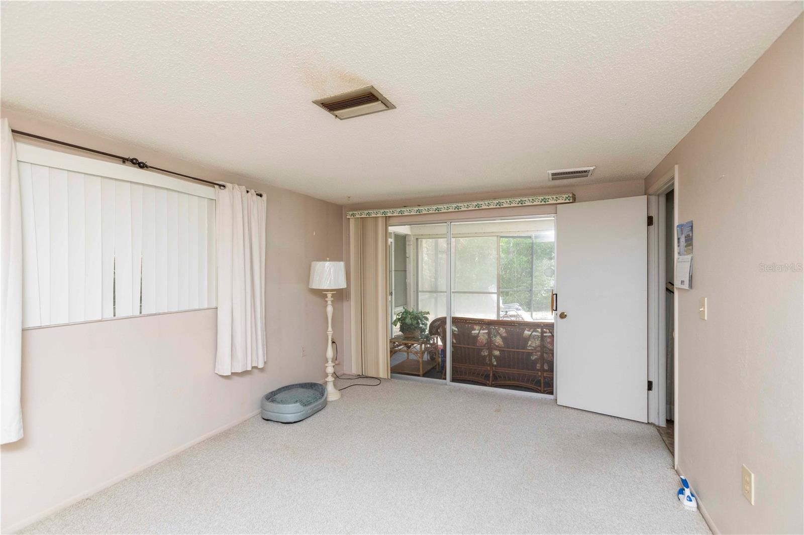 12101 LONGSTRAP LN — photo 21