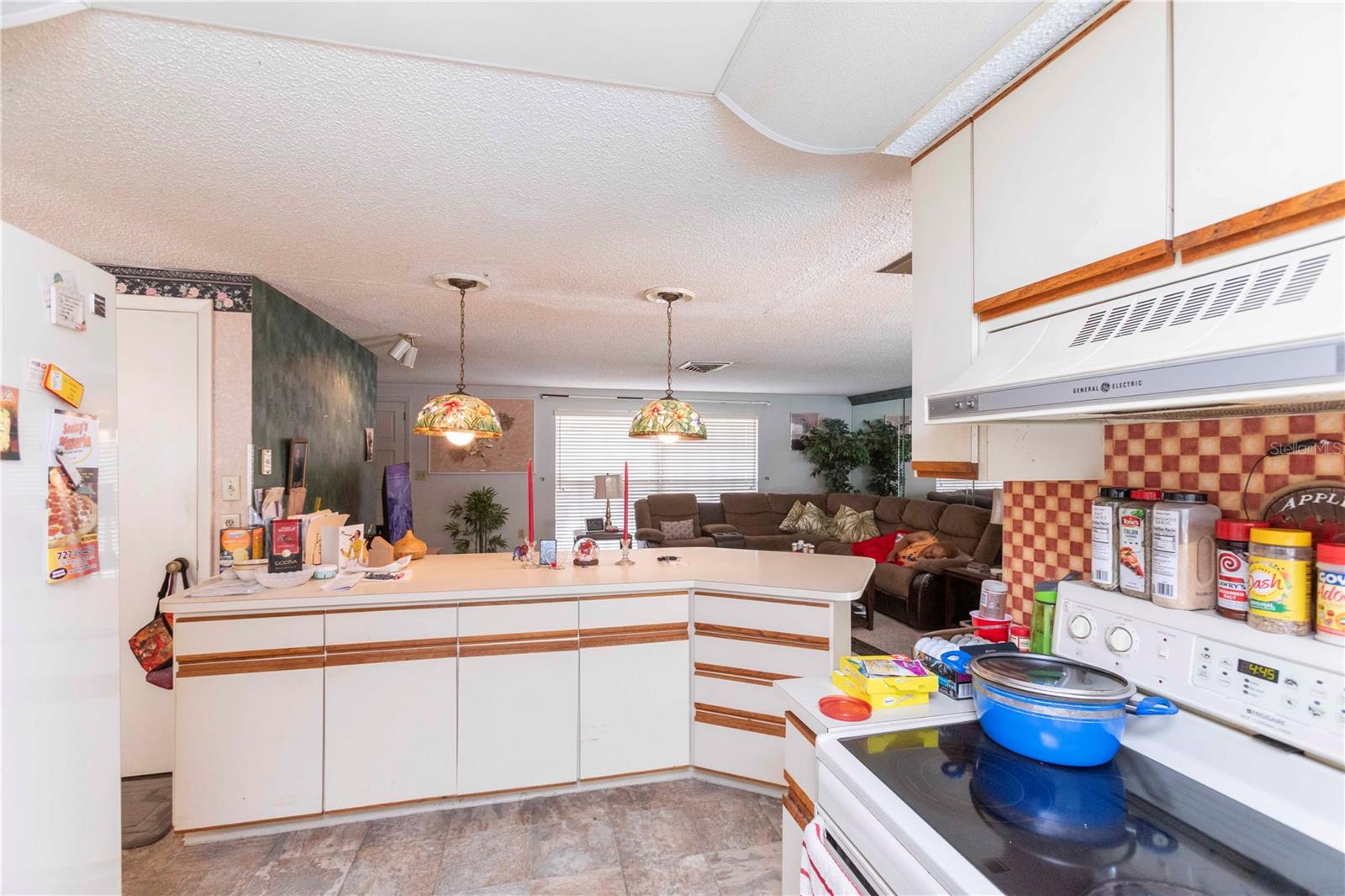 12101 LONGSTRAP LN — photo 10