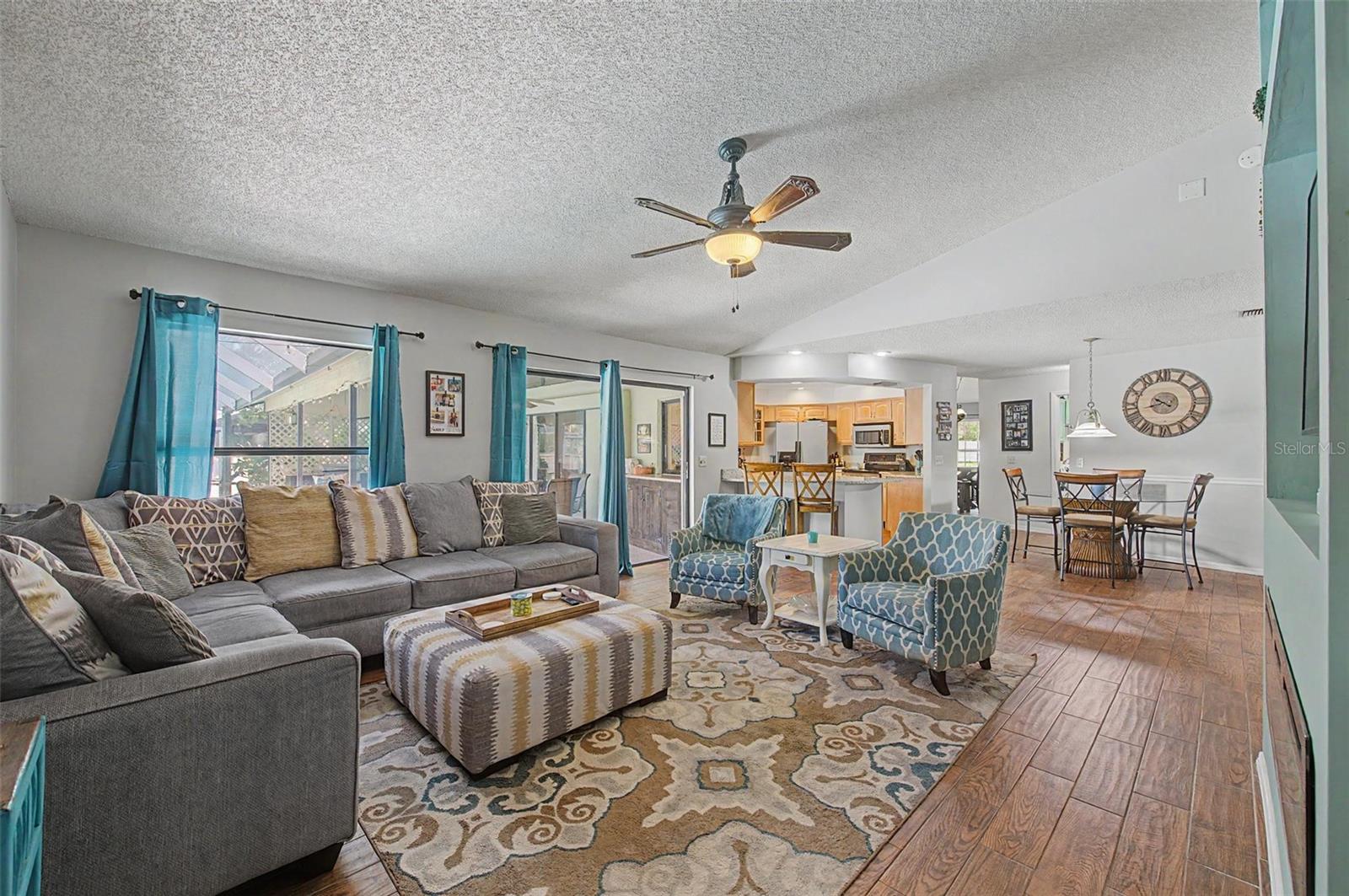3916 BROOMSEDGE LN — photo 10