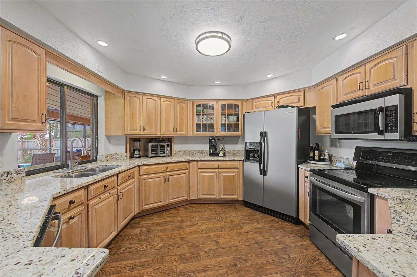3916 BROOMSEDGE LN — photo 17