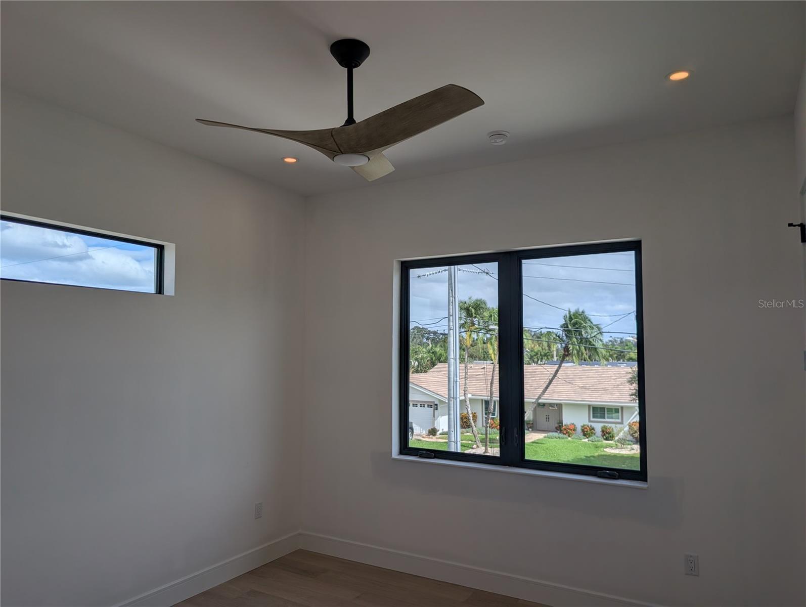 4086 13TH LN NE — photo 15
