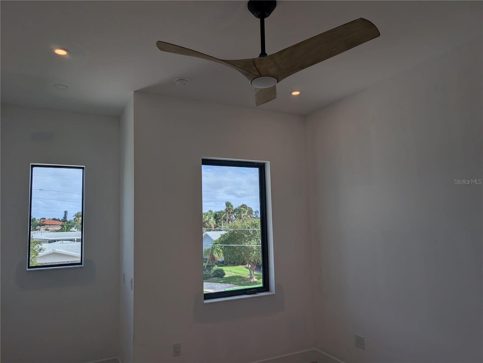 4086 13TH LN NE — photo 16