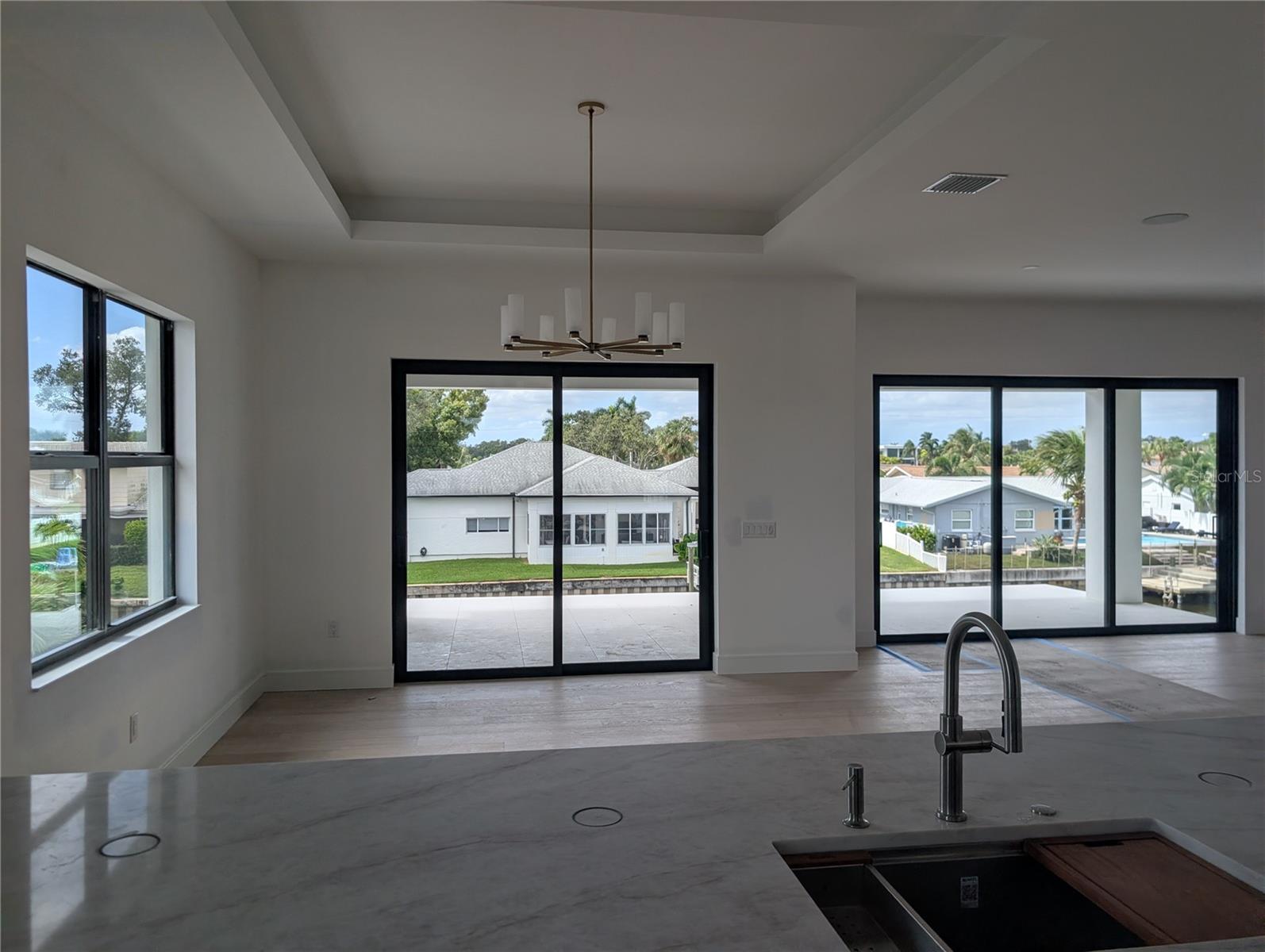 4086 13TH LN NE — photo 8