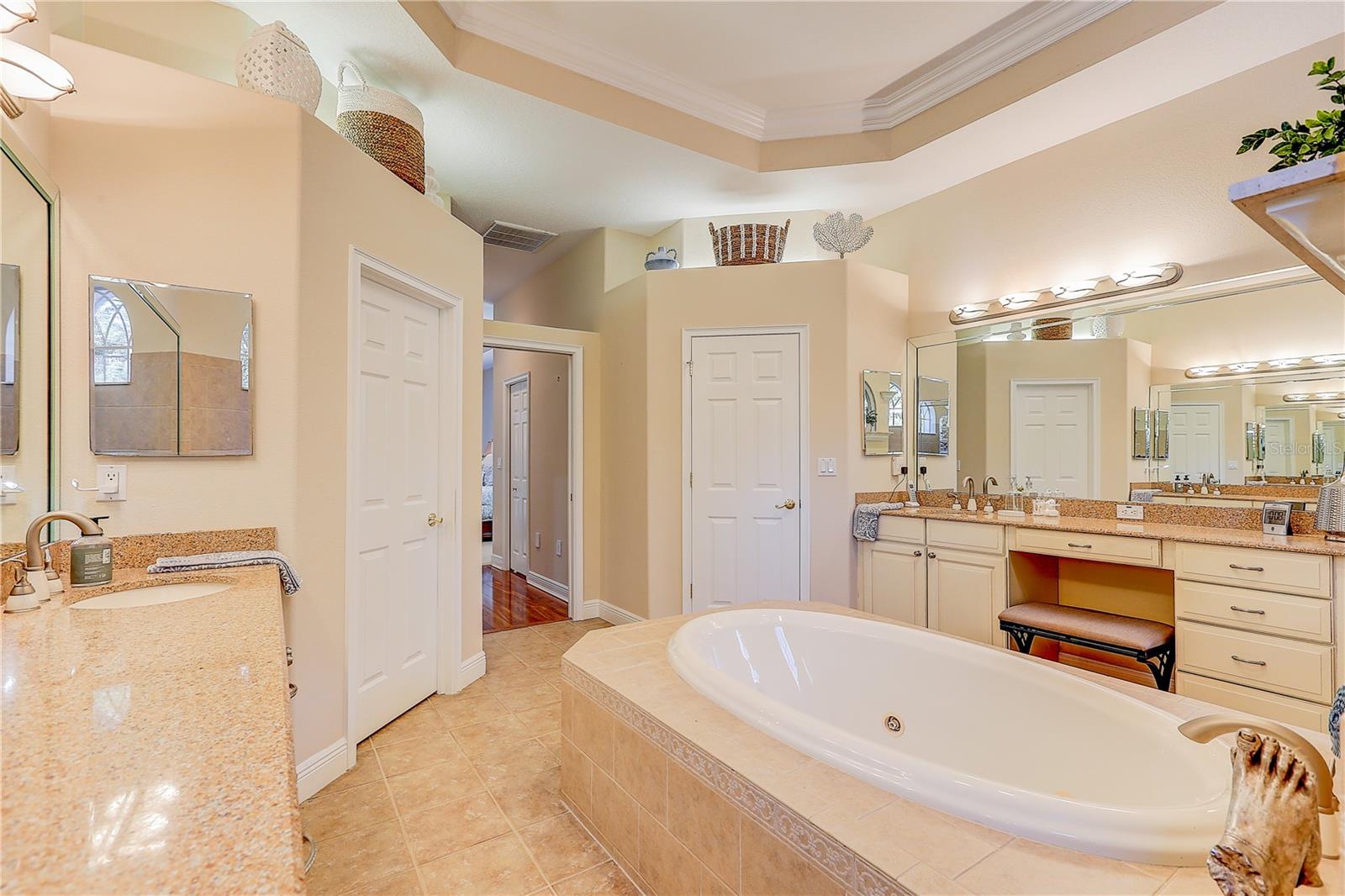 12054 QUAIL RIDGE DR — photo 28