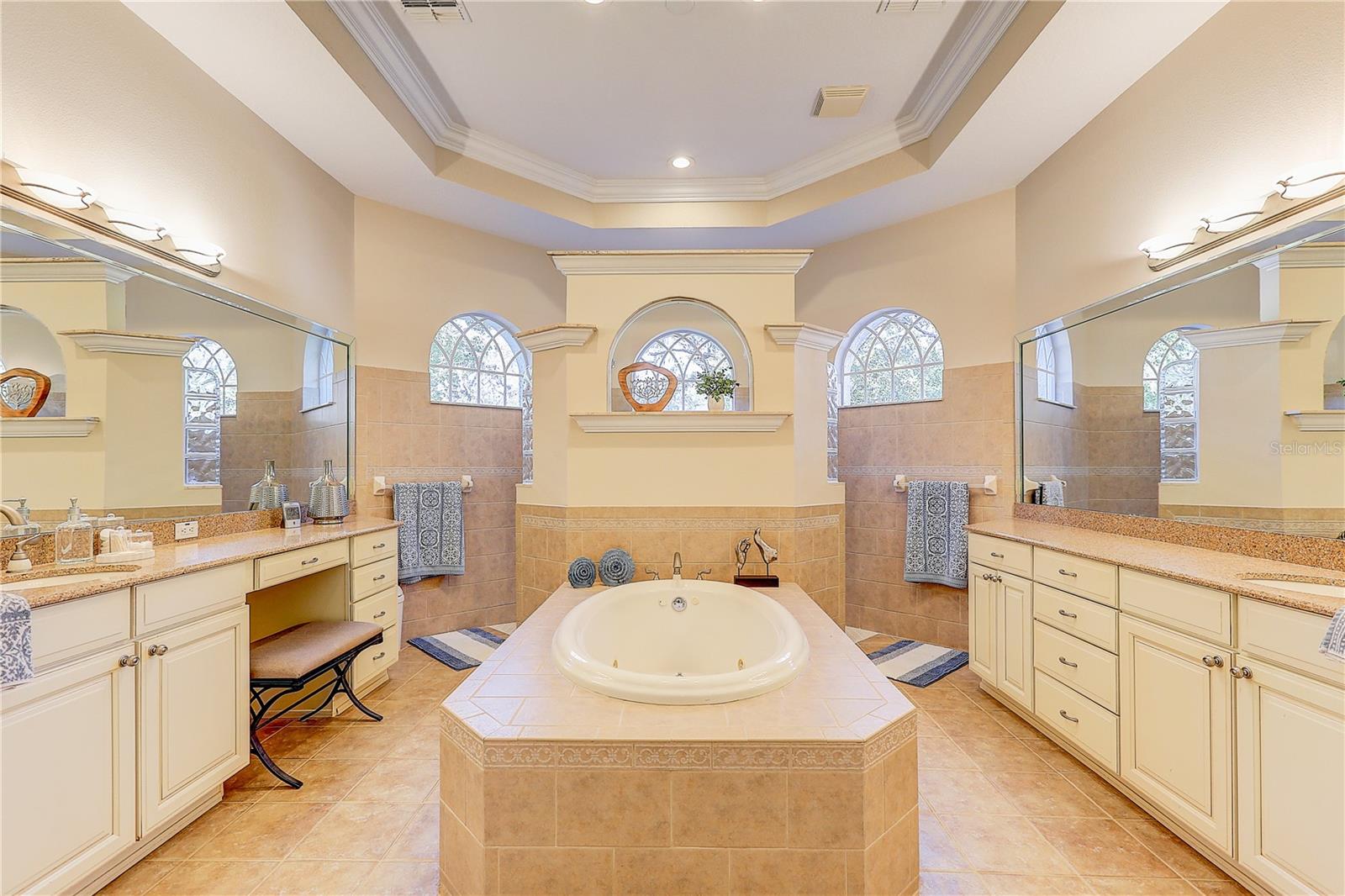 12054 QUAIL RIDGE DR — photo 27