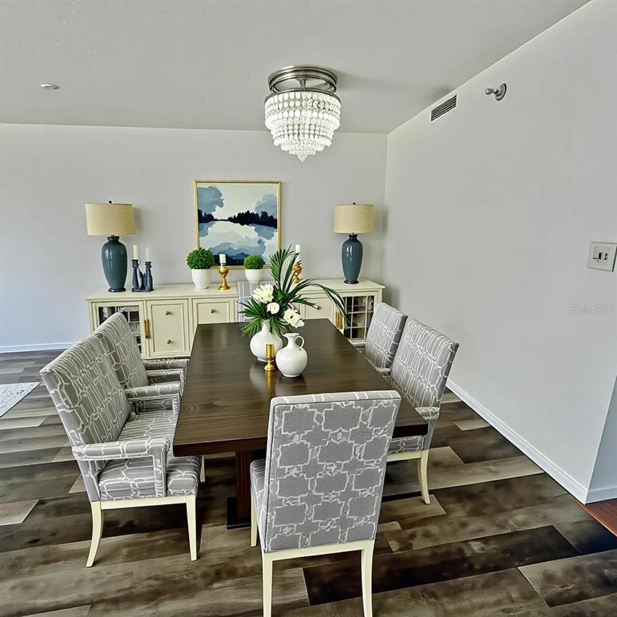 201 W LAUREL ST #703 — photo 4