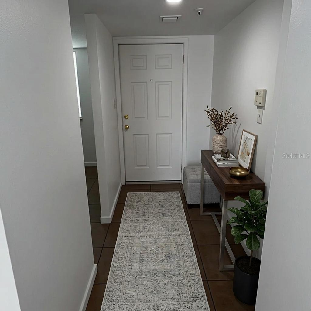 201 W LAUREL ST #703 — photo 2