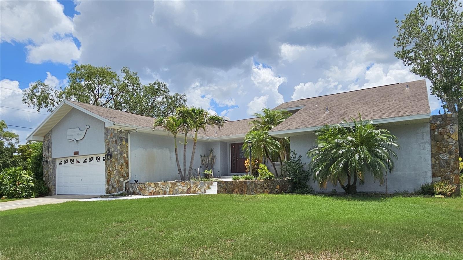 2210 BAYOU DR — photo 2