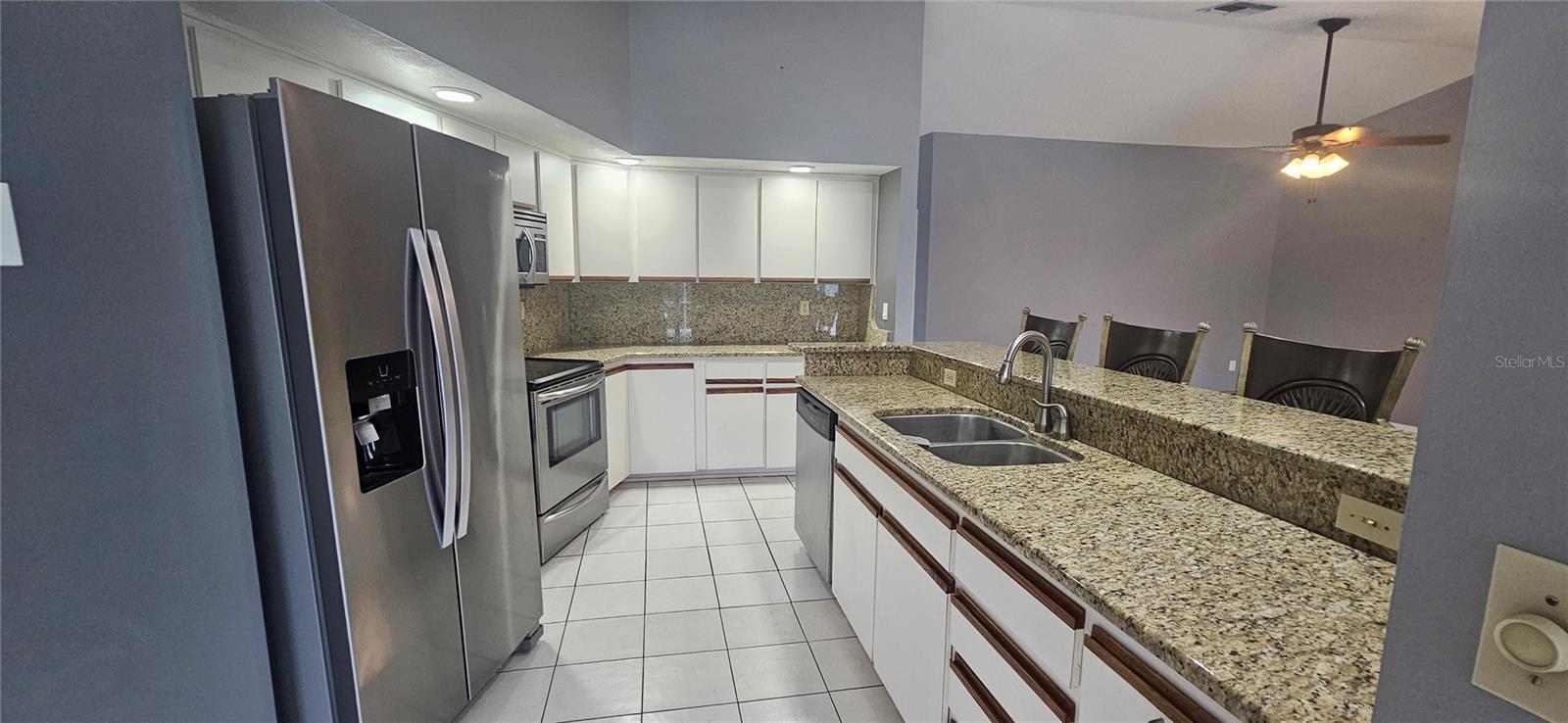 2210 BAYOU DR — photo 13