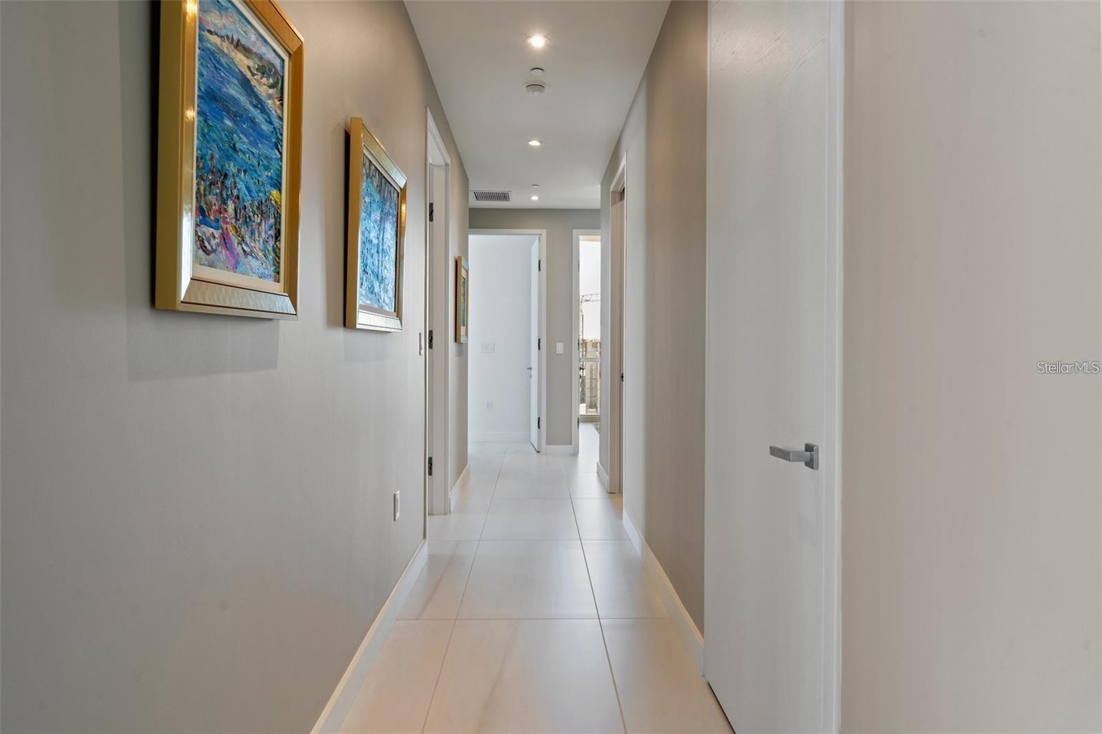 111 GOLDEN GATE PT #802PH — photo 26