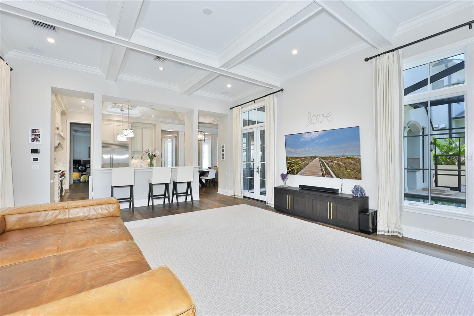 629 RIVIERA DR — photo 12