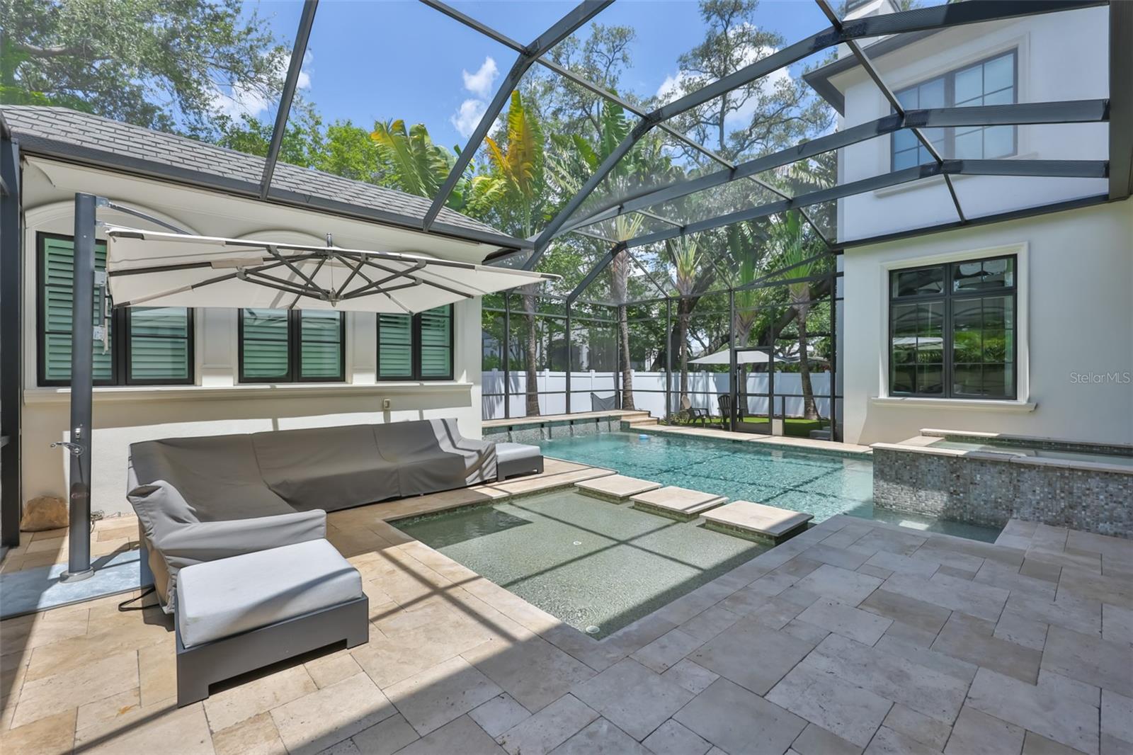 629 RIVIERA DR — photo 36