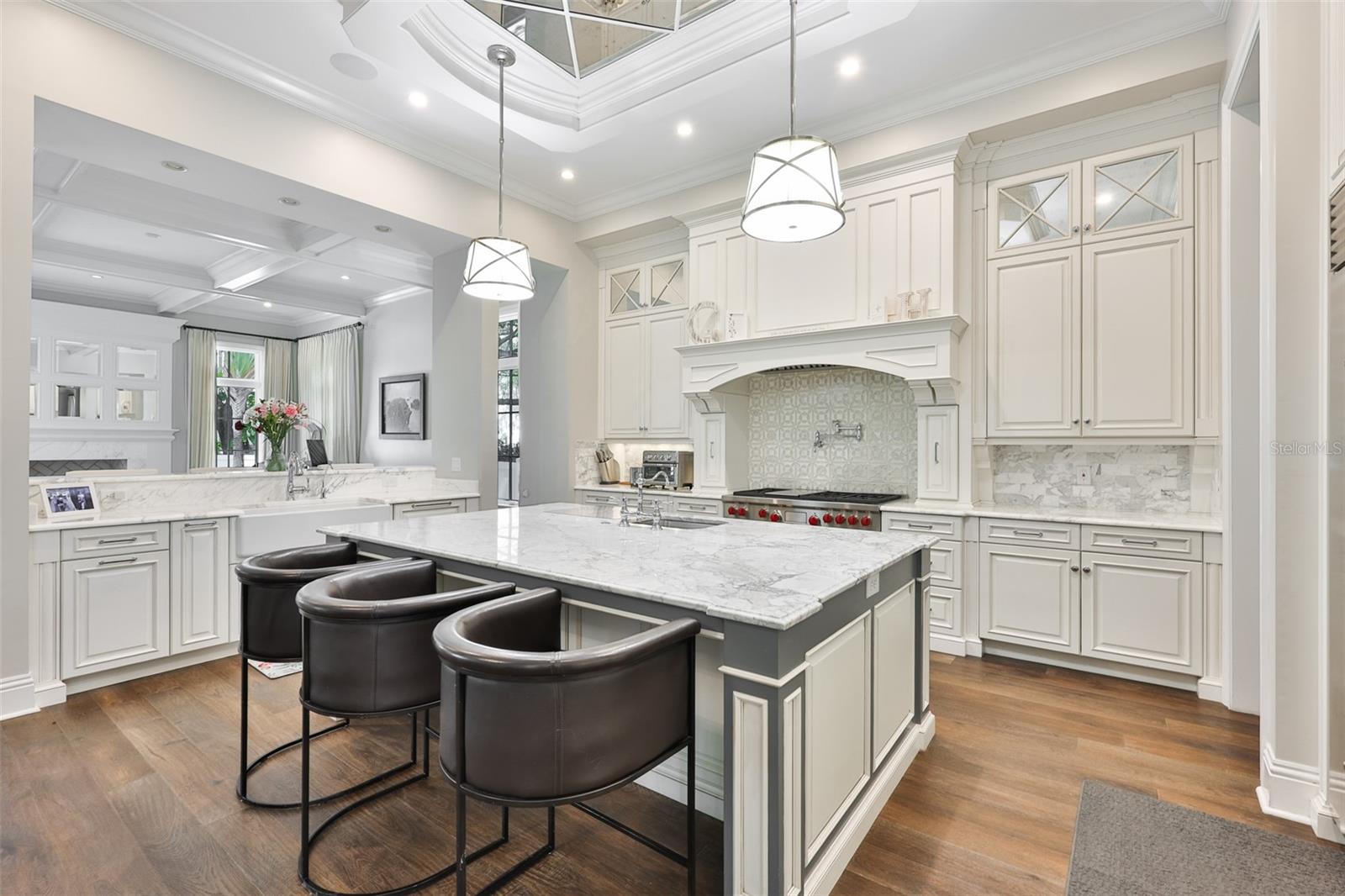 629 RIVIERA DR — photo 16